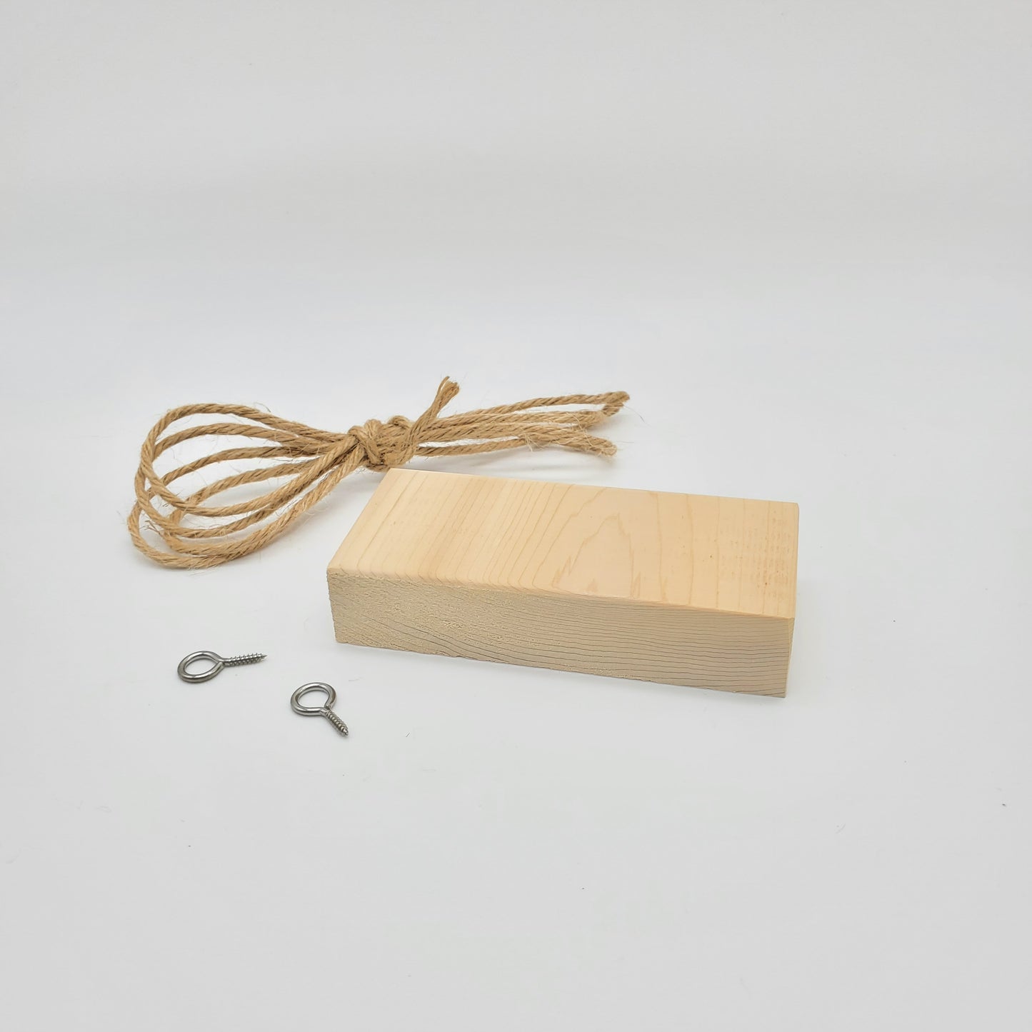 plant marker kit: Cedar wood marker, two eye screws and natural twine